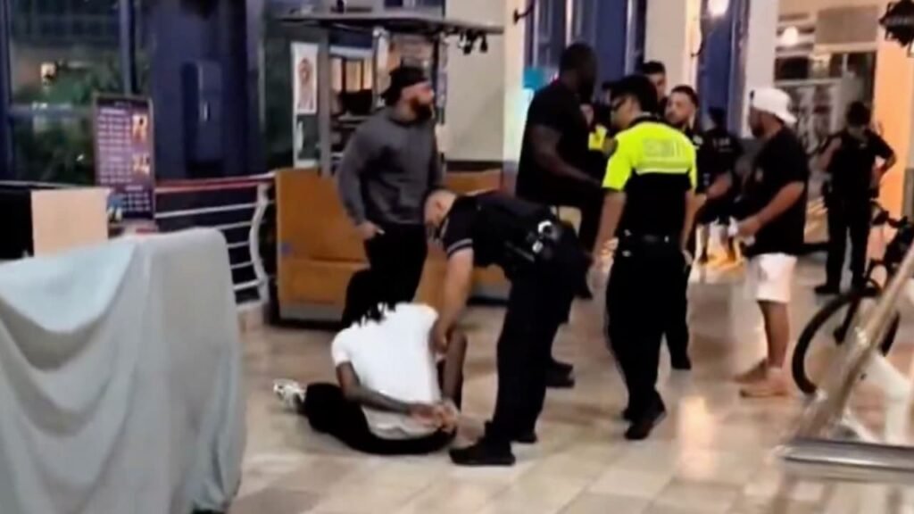 Duke Dennis arrest